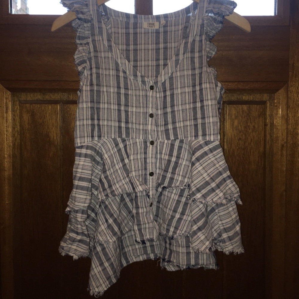 Cute button up tanktop